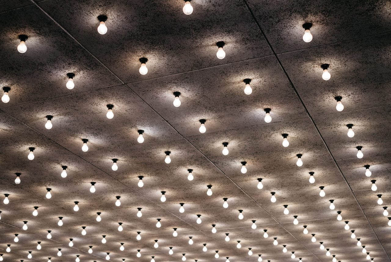 Architektur mit moderner LED-Beleuchtung